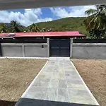 Maison De 3 Chambres A Pointe-Noire Avec Jardin
